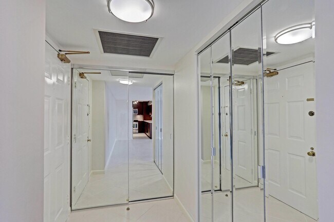 Photo - 5600 N Flagler Dr Unidad 701