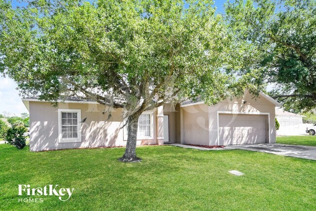 Photo - 702 Cotulla Dr