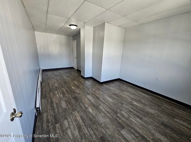 Building Photo - 202 Moosic Rd