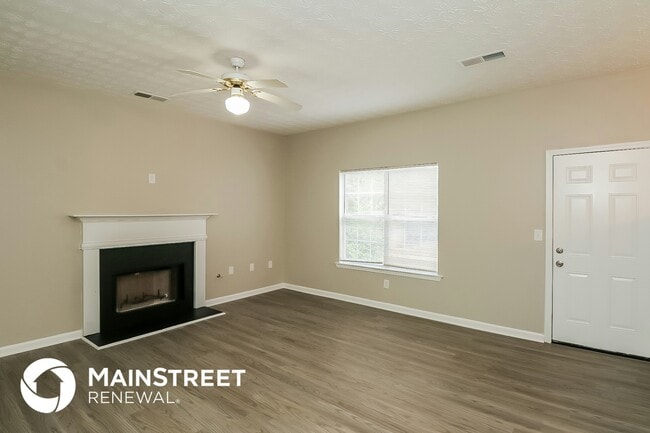 Photo - 265 Vaness Dr