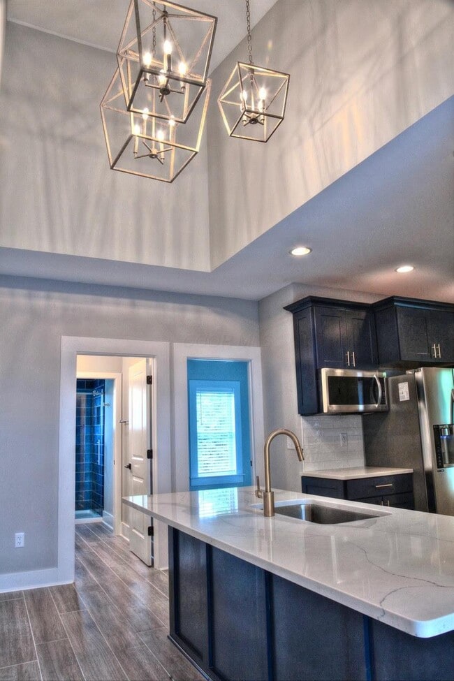 Photo - 76 W Starr Ave