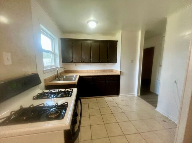 Photo - 240 Azalea Dr