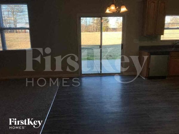 Photo - 6712 Blackwood Ln