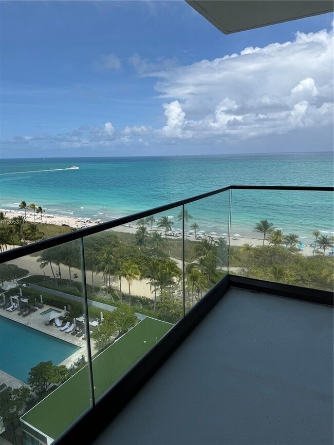 Building Photo - 10185 Collins Ave Unit 1220