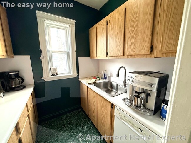 Photo - 42 Gibbens St Unit #2