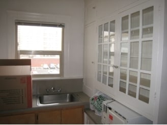 Kitchen - Campus Apartments