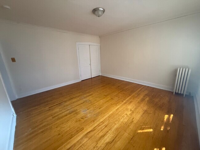 104 Lincoln Ave