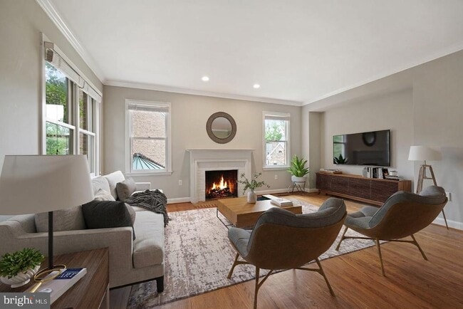 Photo - 5108 Warren Pl NW