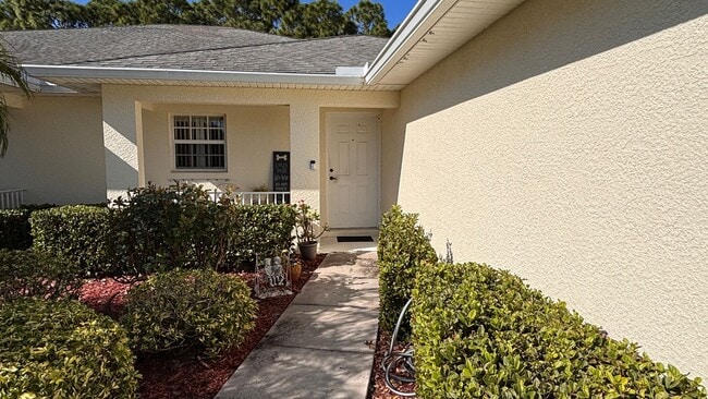 Photo - 3 BR 2 BA 2 Car Garage Duplex - Annual Rental - Sebastian FL