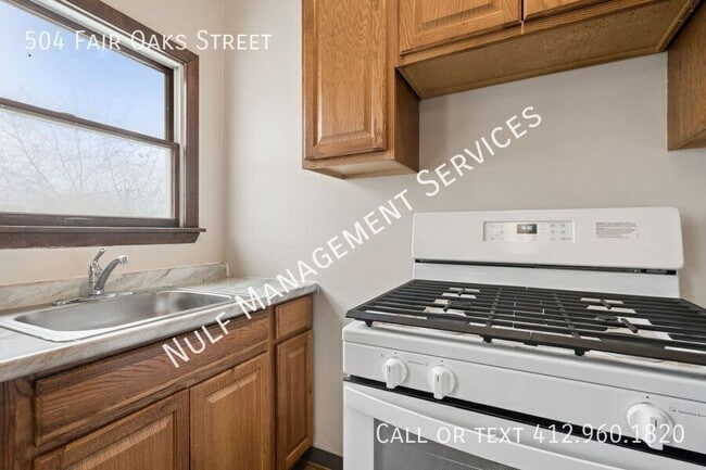 Photo - 504 Fair Oaks St