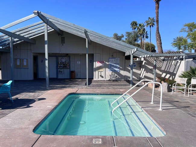 Photo - 77215 Minnesota Ave