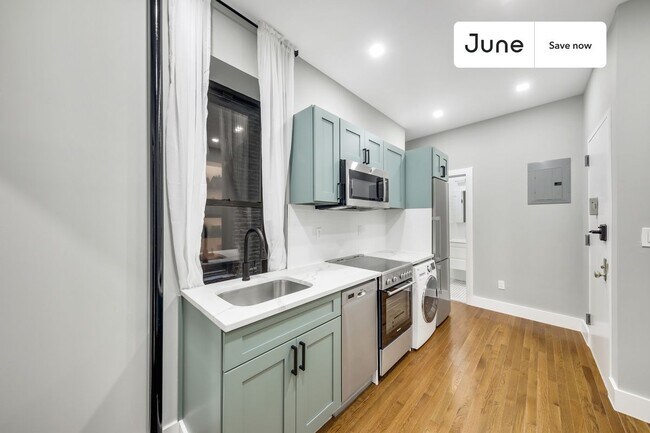 826 9th Ave Unit 2RS