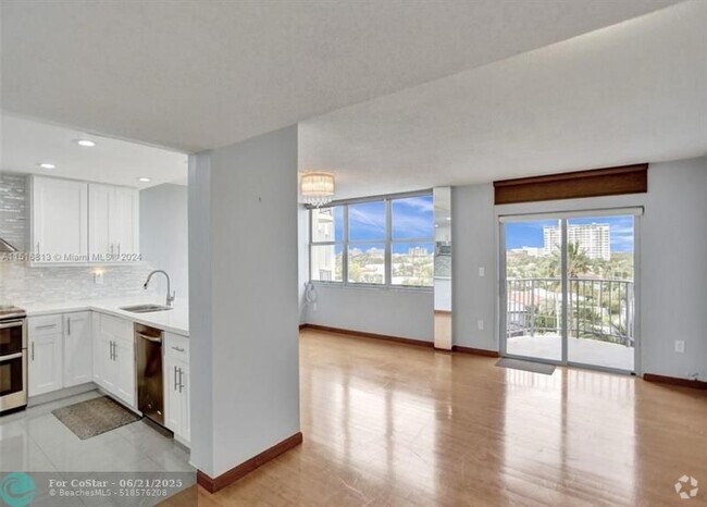 Building Photo - 11930 N Bayshore Dr Unit 601 Rental