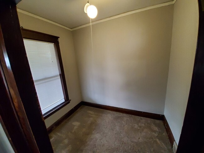 Photo - AVAILABLE JUNE - Great 3 Bed 1.5 Bath Near Portland Square