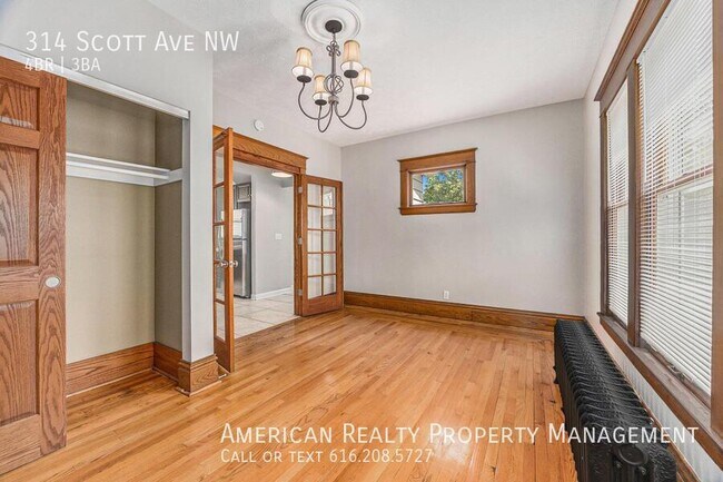 Photo - 314 Scott Ave NW
