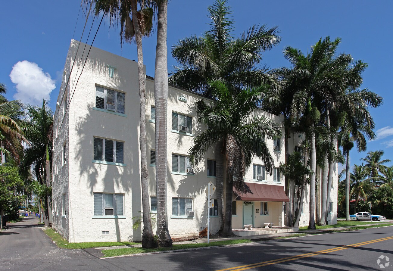 The Avalon - The Avalon Apartments