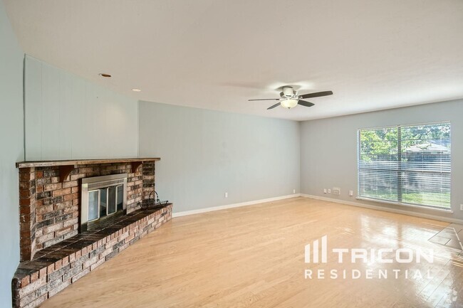 Building Photo - 7232 Harwick Ln Rental