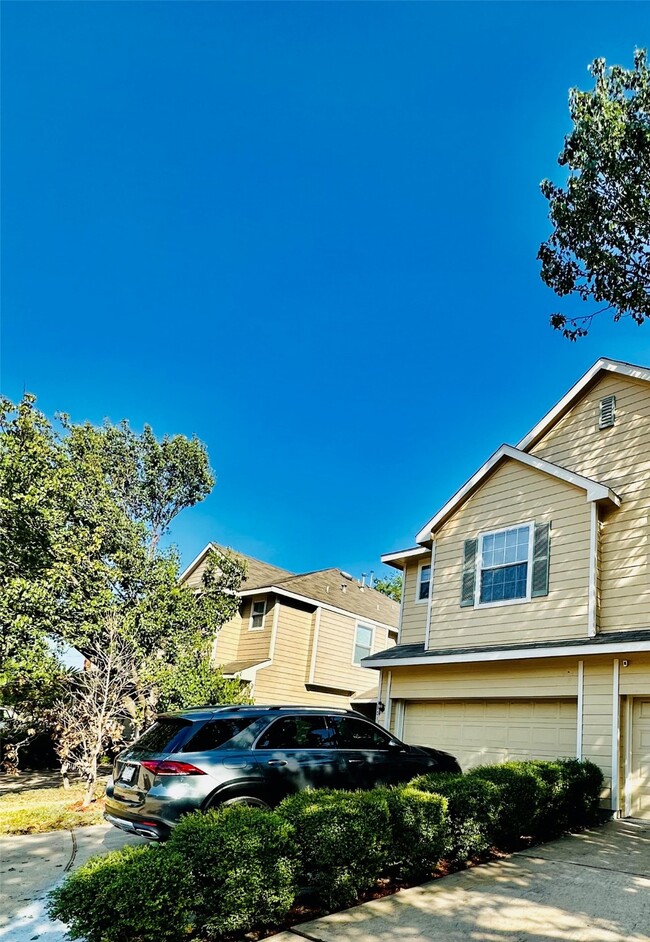 Building Photo - 16011 Sandy Path Ln Rental