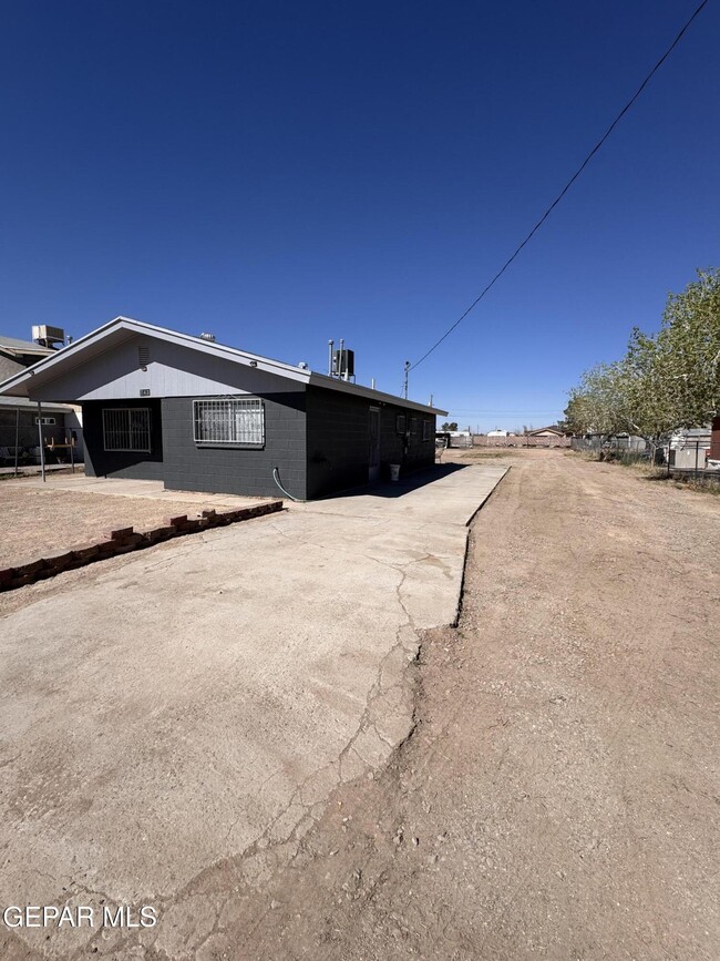 Photo - 743 Rodriguez Rd