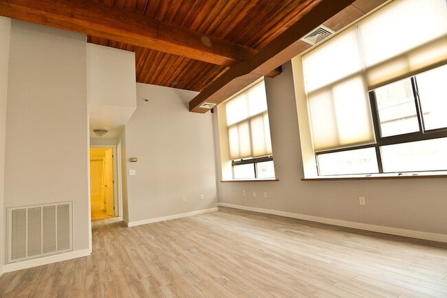 Photo - 10 Linwood St Unit 204