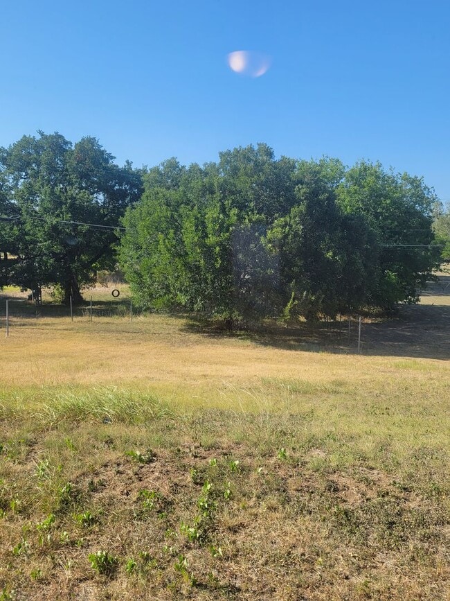 Photo - Spacious 3 Bedroom Available NOW!