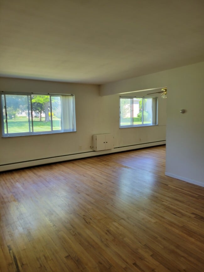 Photo - 4113 Telegraph Rd Unidad E 101 Rental