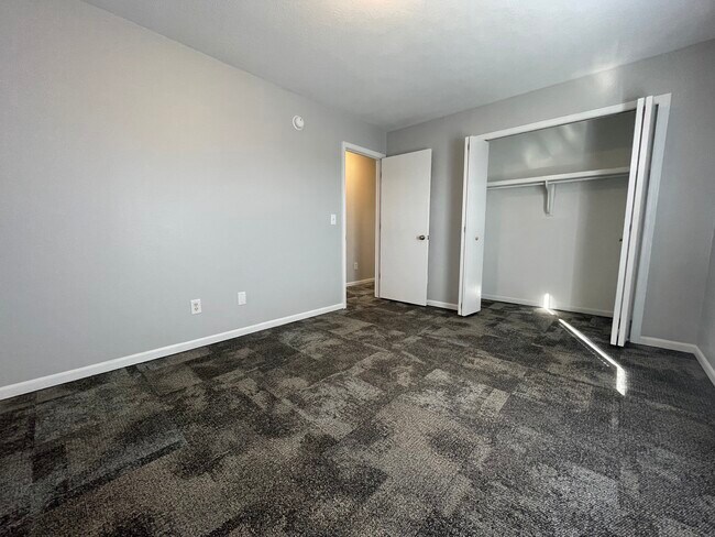 Photo - 324 Stone Creek Dr Unit A