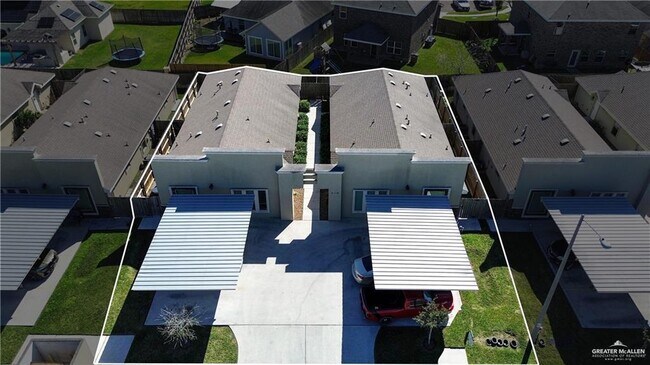 Photo - 13 Taxco Ct Unit 4