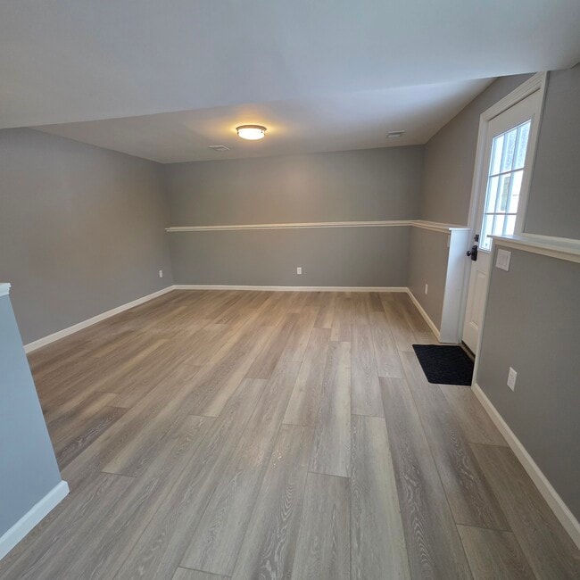 living room - 3823 Leeside Ln