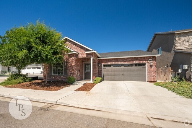 Building Photo - Clovis East Home, 3BR/2BA, Built 2019 in C...
