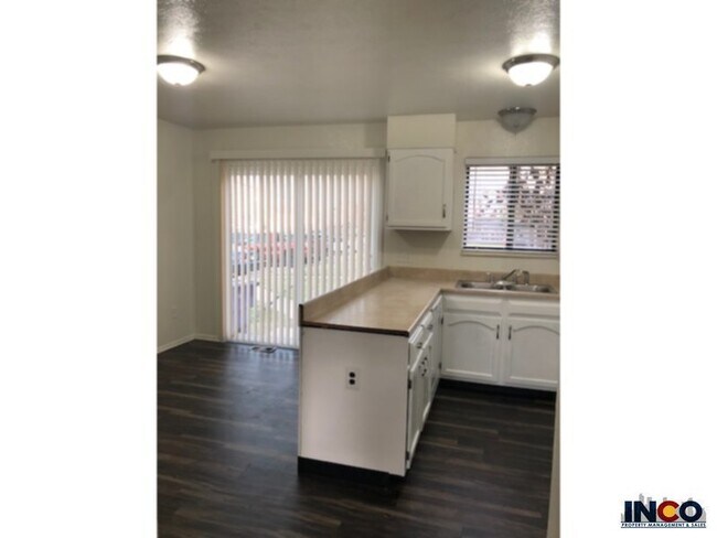 Photo - 790 S Patton Ct