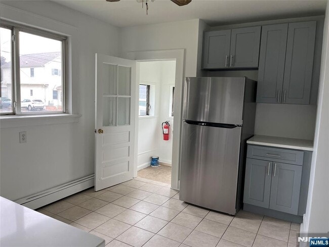 23-03 Rosalie St