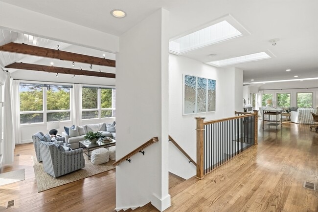 Photo - 65 Starboard Ln