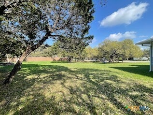 Building Photo - 685 Eastview Dr