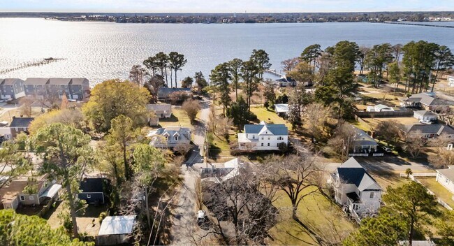 Photo - 802 N B St Unit 802 N B St #2