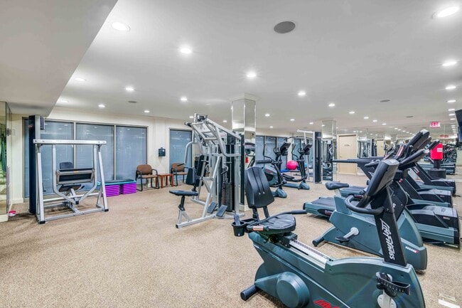 The Horizons at Franklin Lakes Apartment Homes