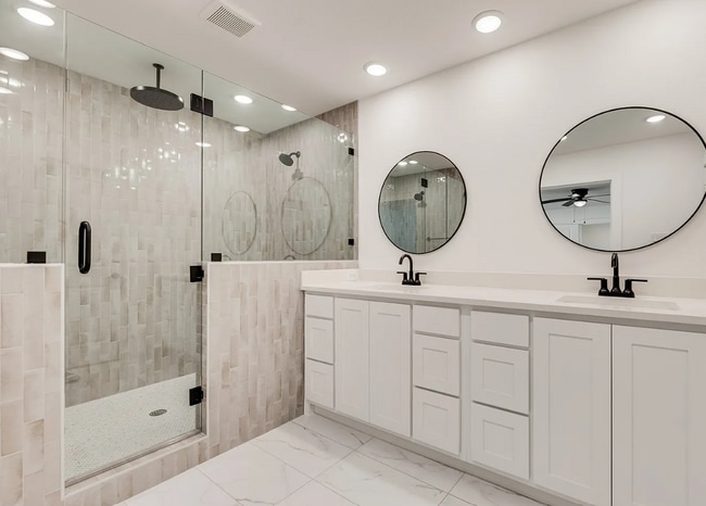 Photo - 1632 Merrimac Trl