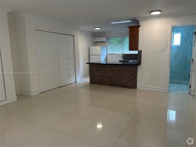 Building Photo - 3071 SW 27th Ave Unit 26 Rental