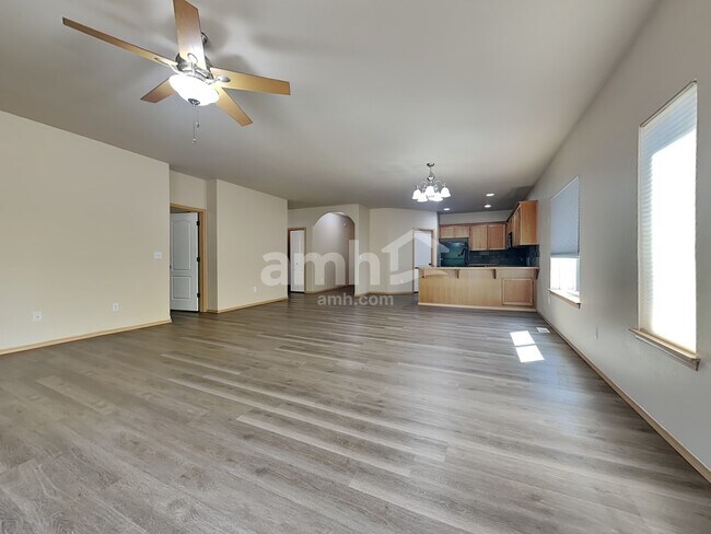 Photo - 2205 171st St E