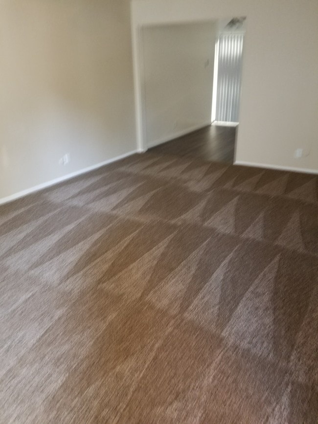 Photo - Meadowbrook Apartments