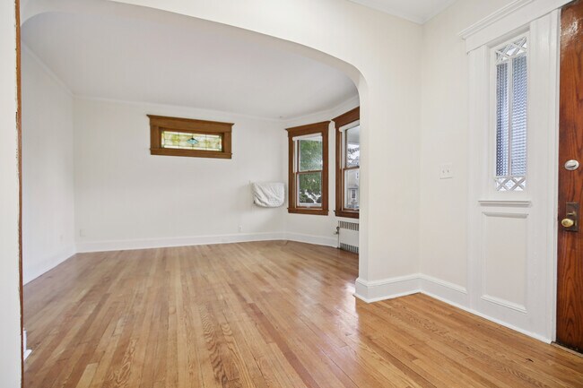 Photo - 166 Franklin Ave Unit 1