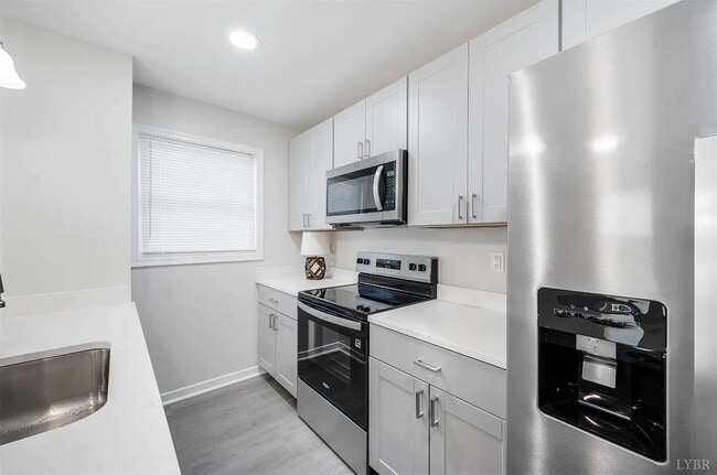 Photo - 1525 Taylor St