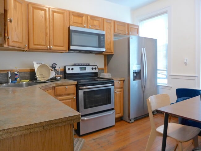 Photo - 803 Parker St Unit a