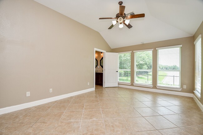 Building Photo - 26115 Serenity Oaks Dr Rental