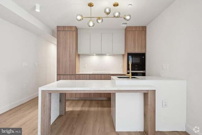Building Photo - 23 Logan Cir NW Unit 2 Rental