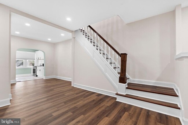 Photo - 2113 S Simpson St