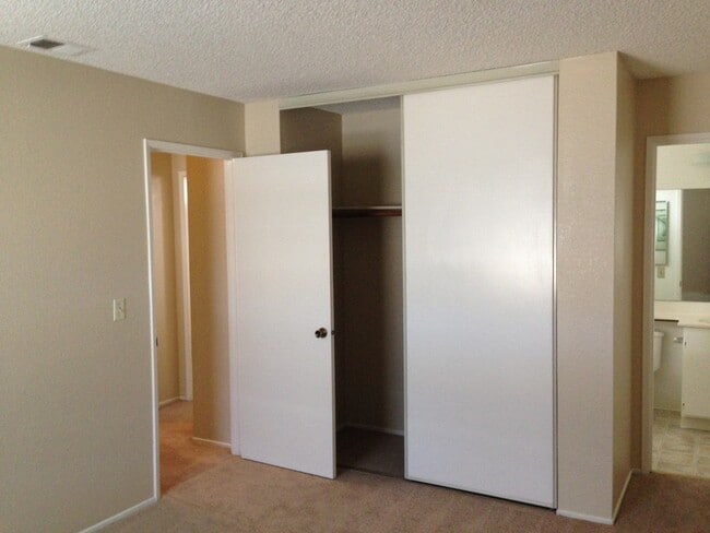 Photo - Beautiful & Large 2bd/ 2ba Condo