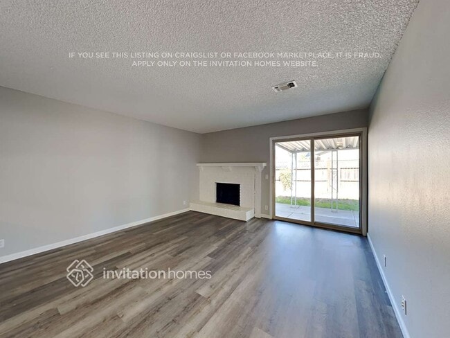 Photo - 1101 Woodridge Dr