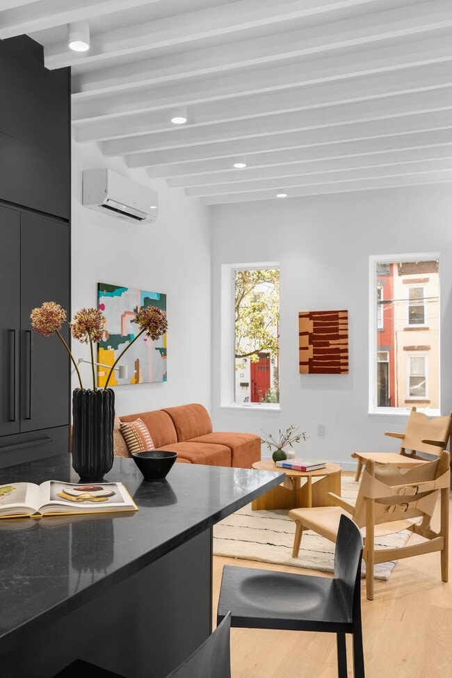 Photo - 94 Pioneer St