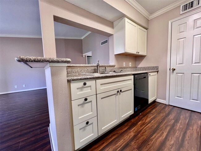 Photo - 700 Thicket Ln Unidad 804